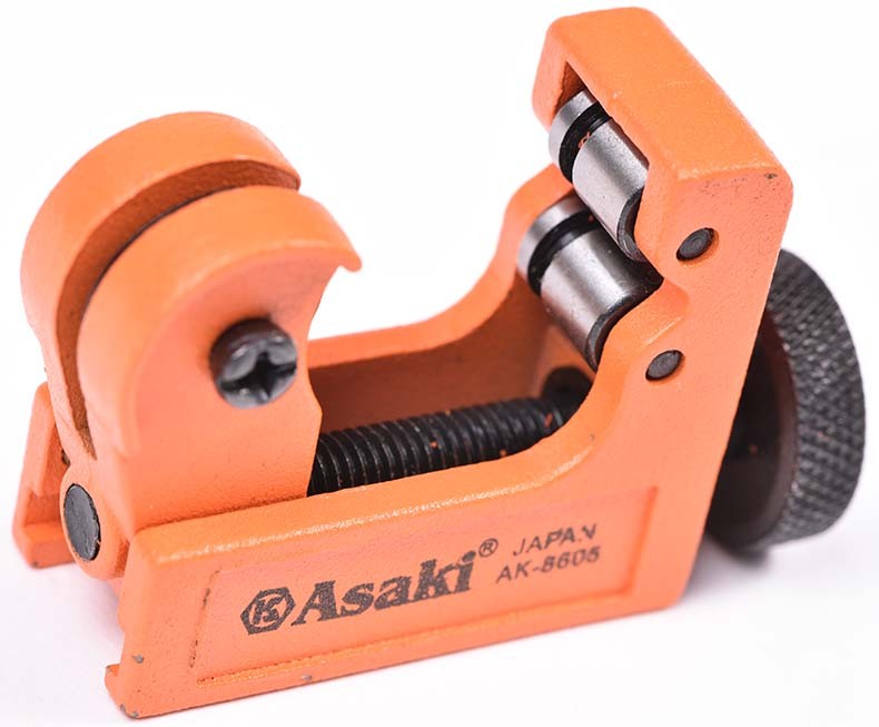 3-22mm 합금 강철 회전하는 소형 관 관 절단기 AK-8605