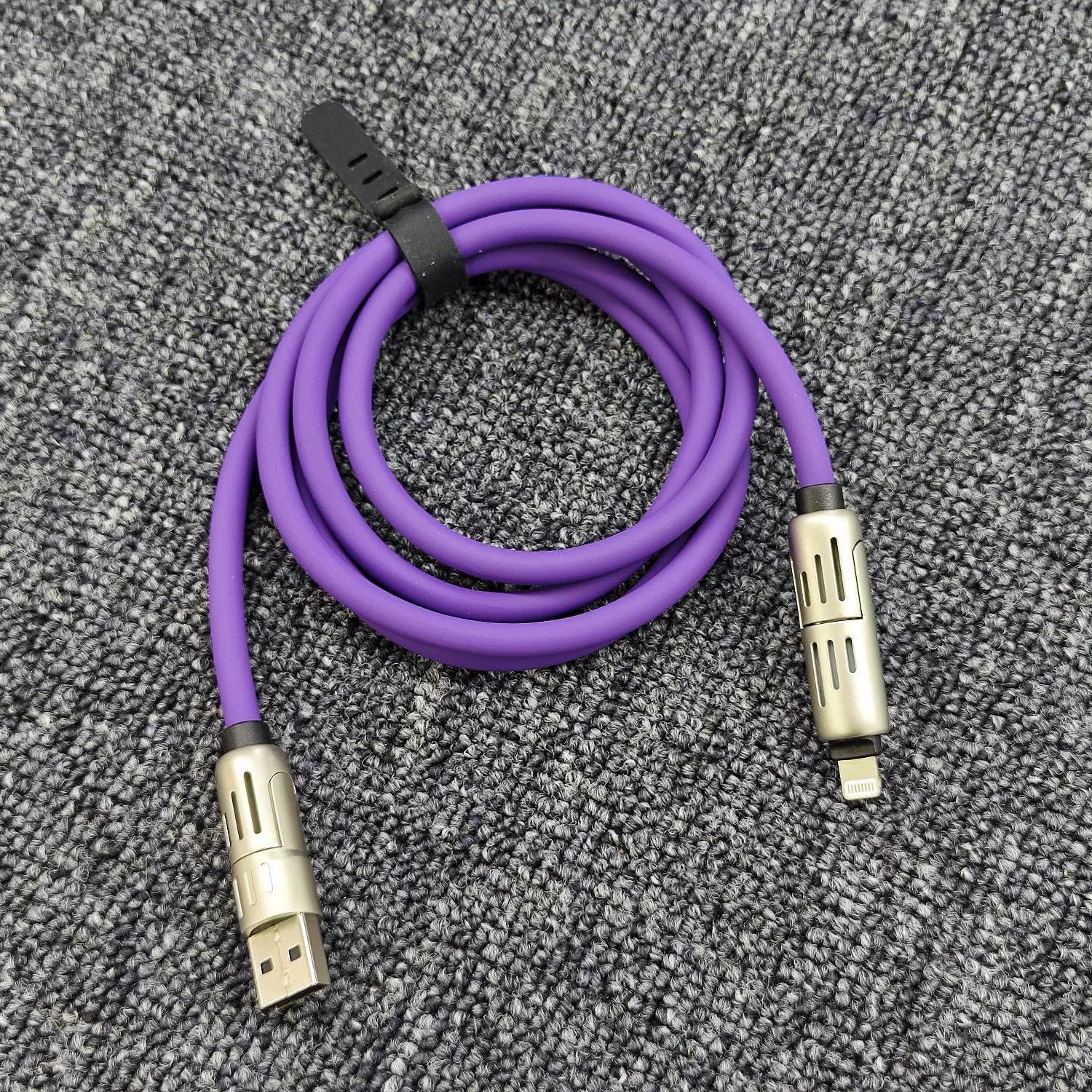 240W 4in1 멀티 충전 케이블 (액체 실리콘 제품 호흡등 기능)-애플 삼성 샤오미 노트북 PD 고속충전 지원 [ZBL034-109]