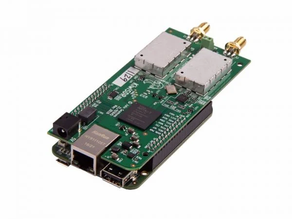 KiwiSDR Kit: Wide-band SDR GPS Antenna for the BeagleBone Black and BeagleBone Green [110060490]